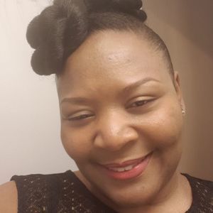 Meet your Posher, Sandy